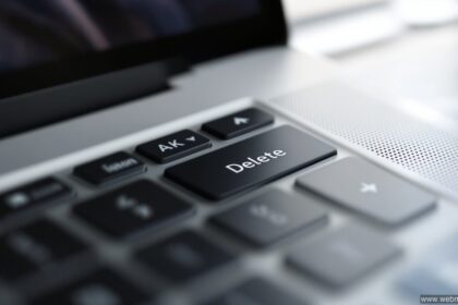 Mac Entfernen-Taste auf einem MacBook-Keyboard – Nahaufnahme